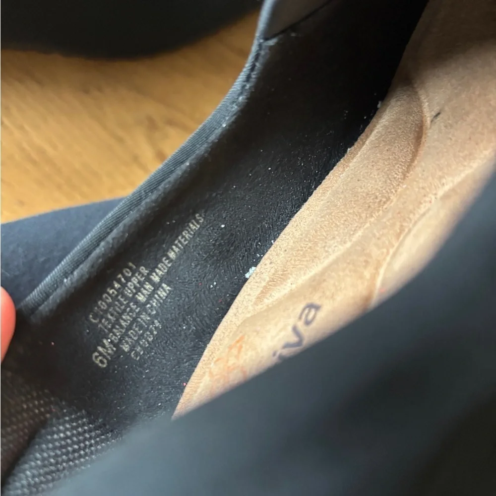 Comfortivia dana slip resistant slip in wedge womens 6 black